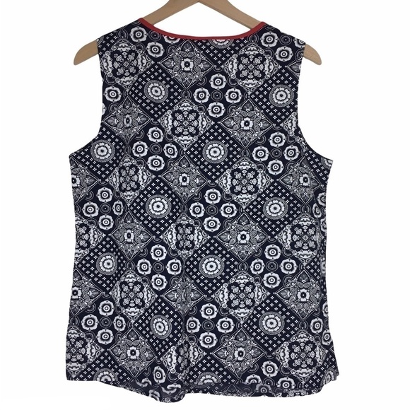 TALBOTS Top Tank Blouse Sleeveless Bandana Print Lightweight Size Medium NWT - Picture 4 of 9